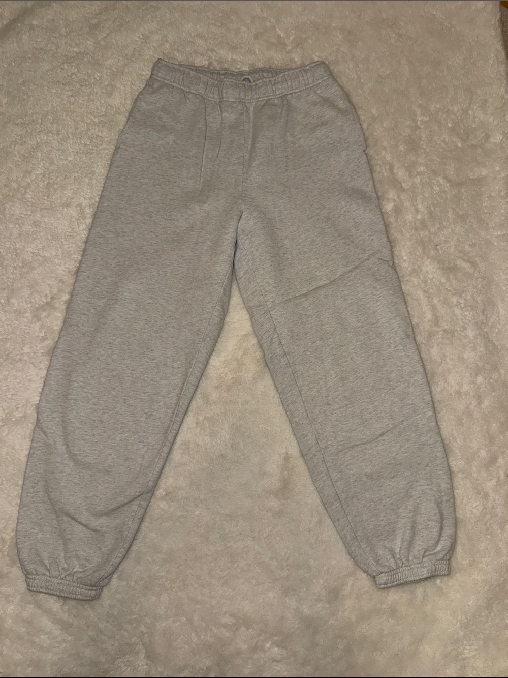 TNA Heather Grey Sweatpants
